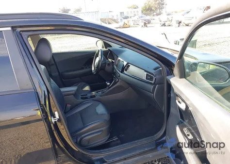 2017 Kia Niro Ex z USA, uszkodzony, nr VIN KNDCC3LC8H5092419